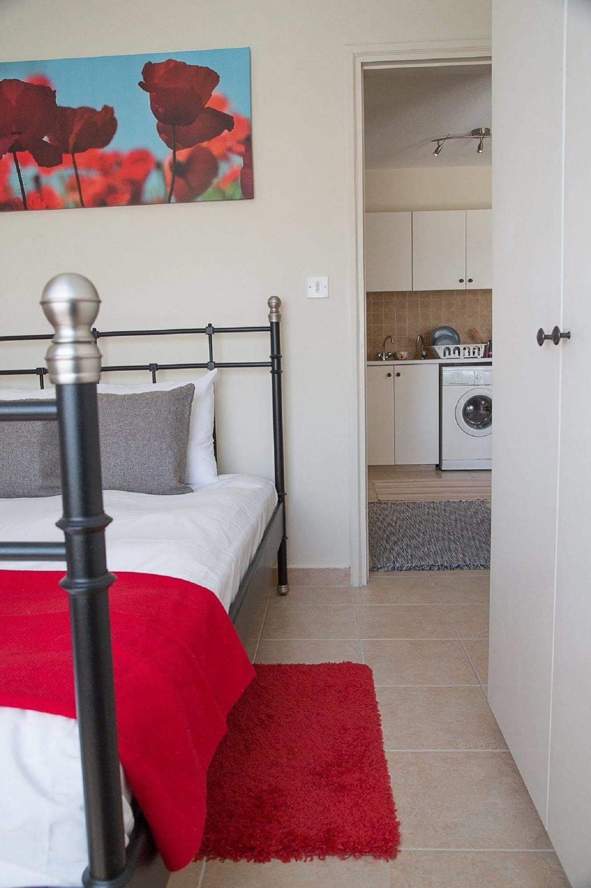 Paphos Love Nest Apartment Exterior photo