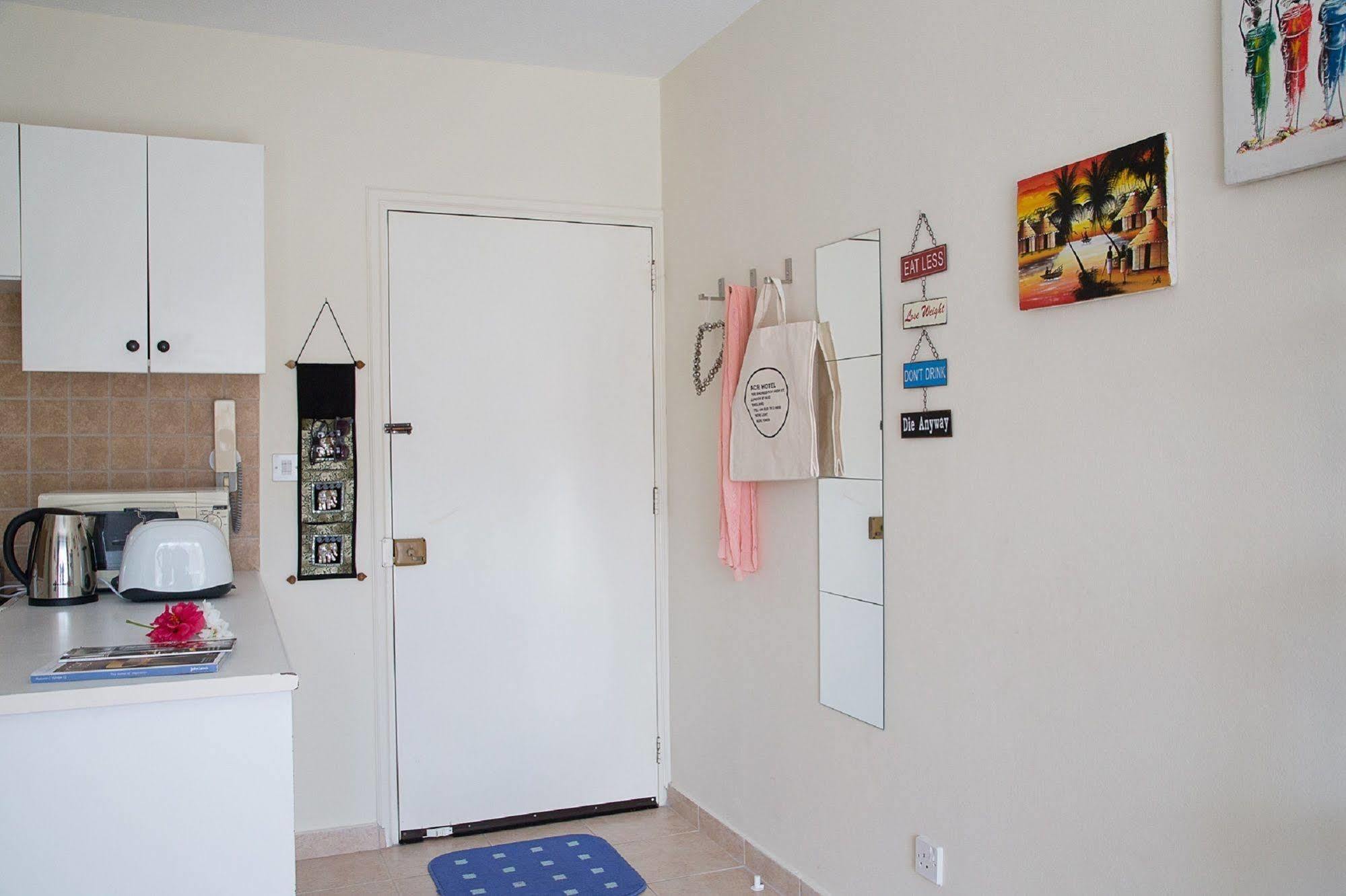 Paphos Love Nest Apartment Exterior photo